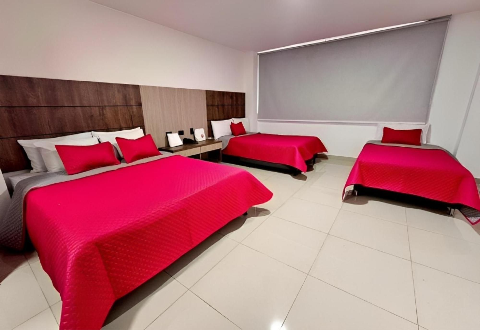 Hotel Ofix 메딜린 외부 사진