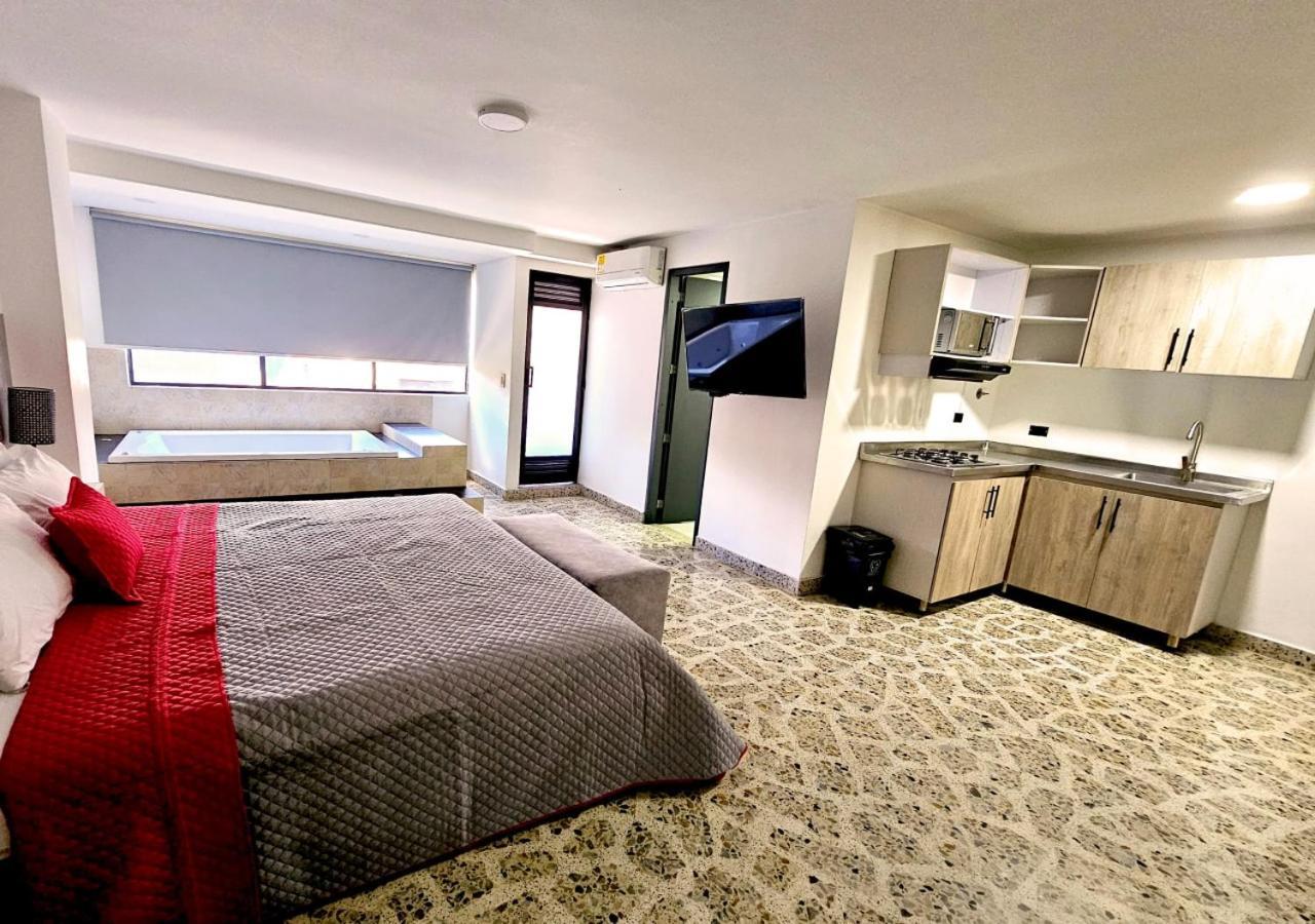 Hotel Ofix 메딜린 외부 사진