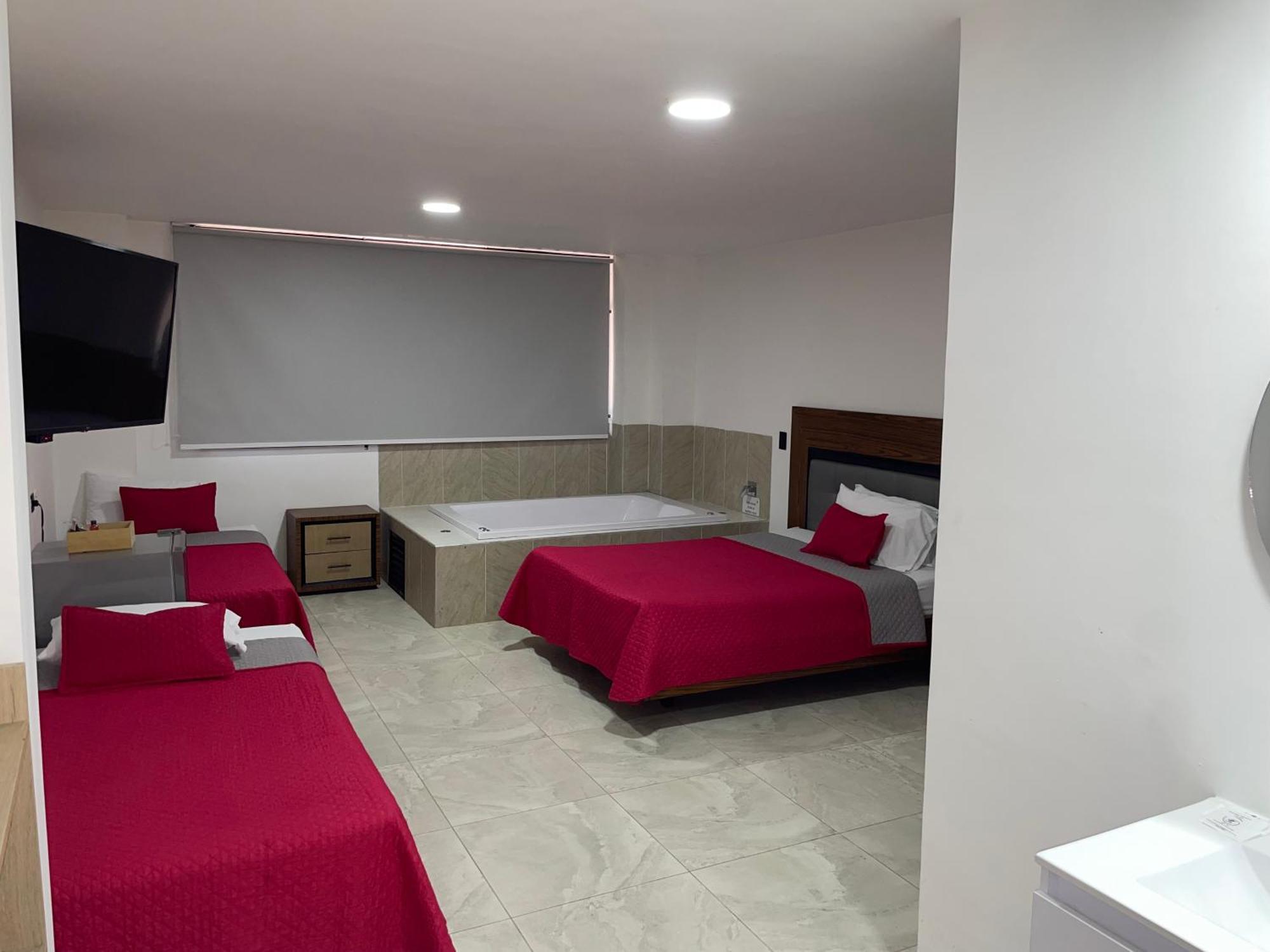 Hotel Ofix 메딜린 외부 사진