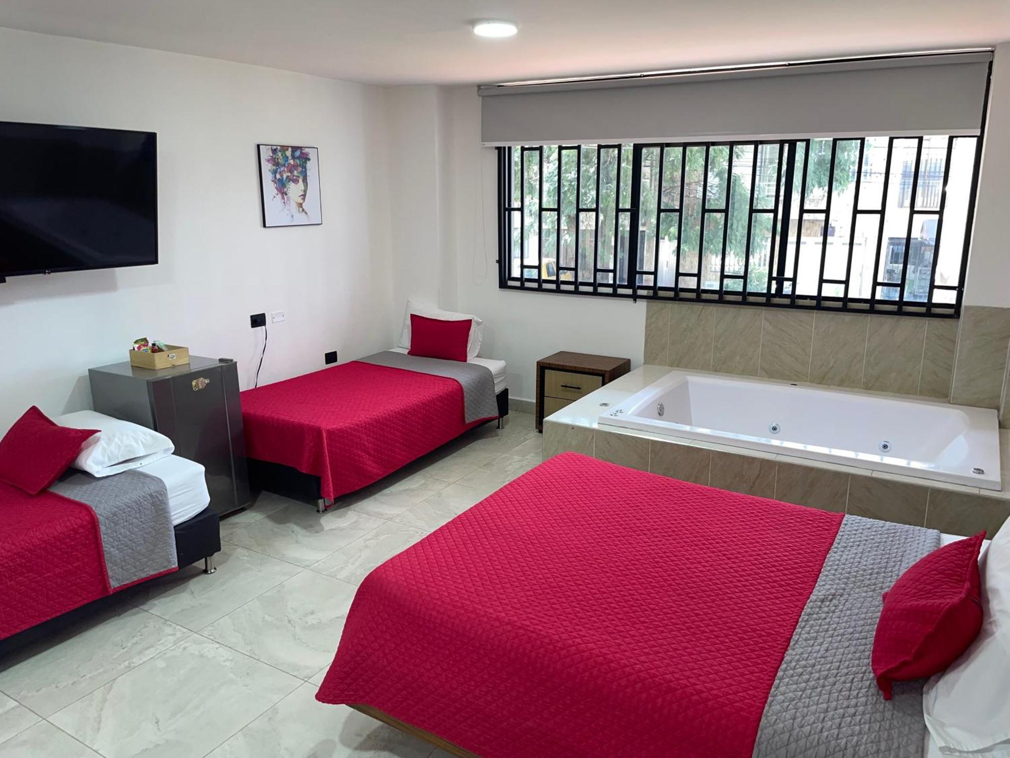 Hotel Ofix 메딜린 외부 사진