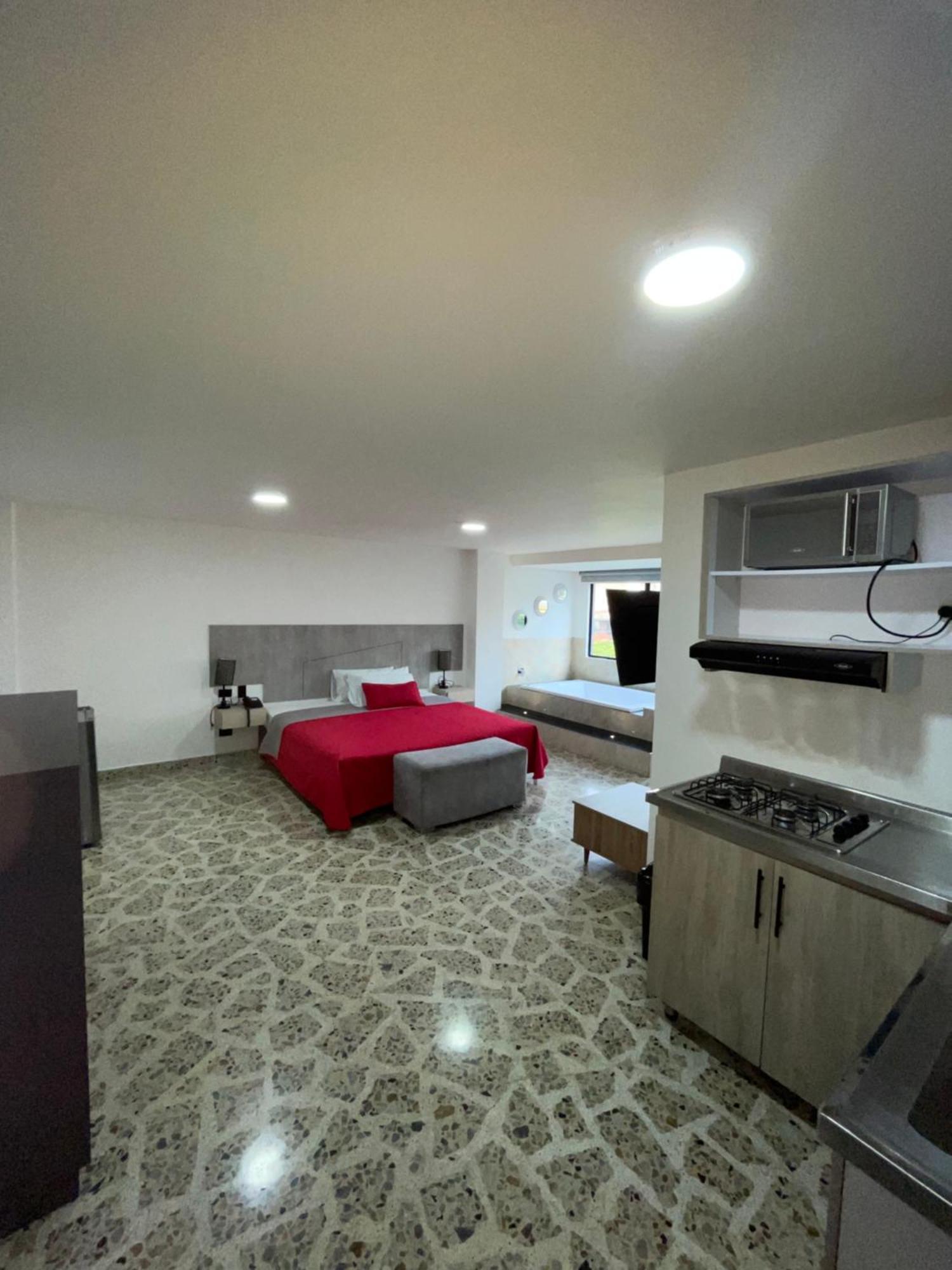 Hotel Ofix 메딜린 외부 사진