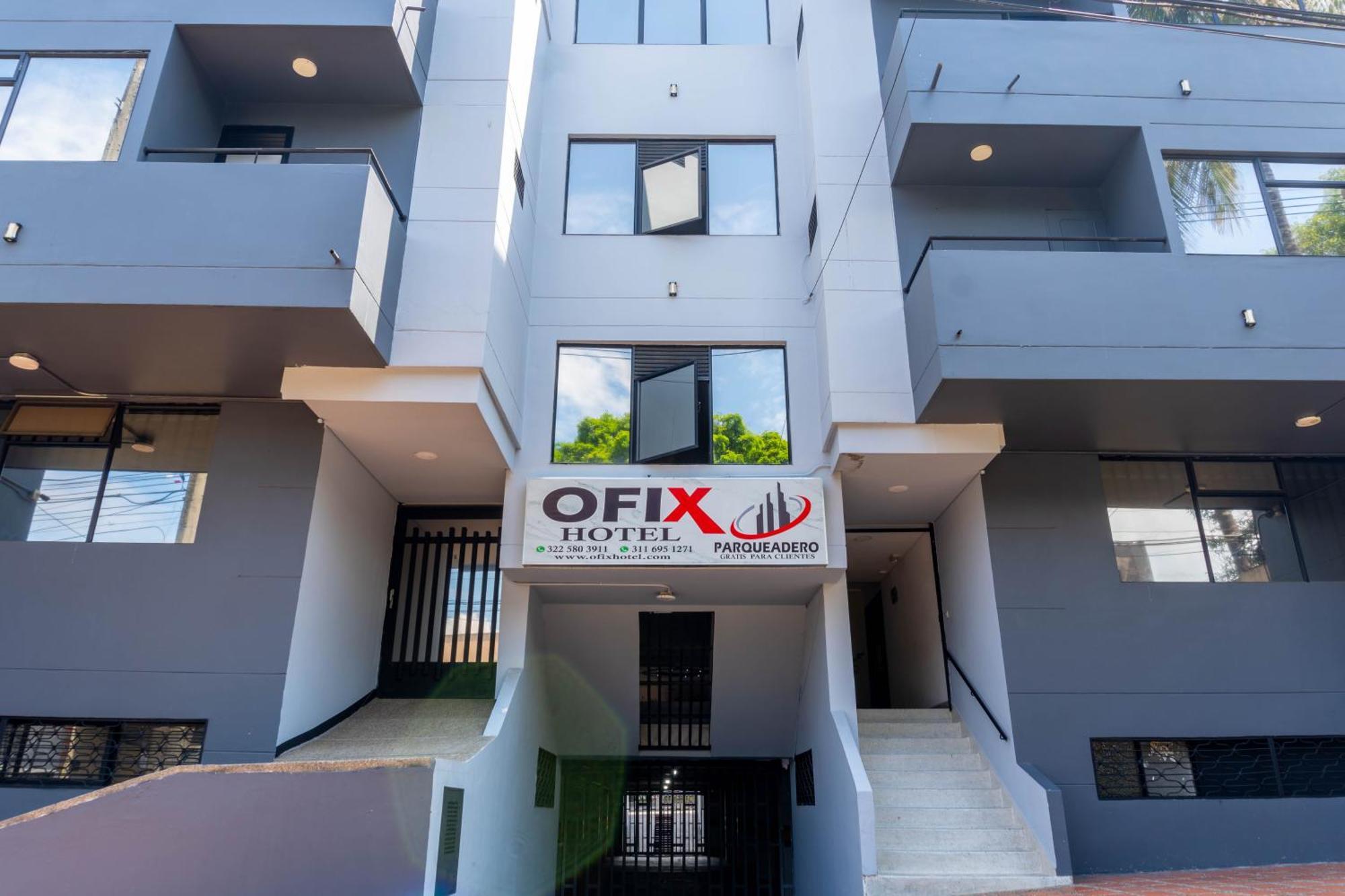 Hotel Ofix 메딜린 외부 사진